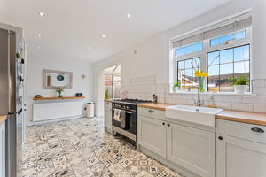 Kitchen/Diner- click for photo gallery